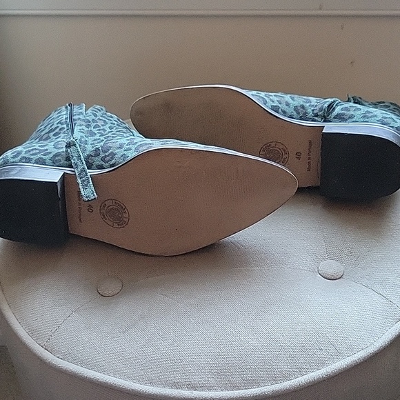 Sneaky Steve dark green leopard booties size 9 - Picture 6 of 8